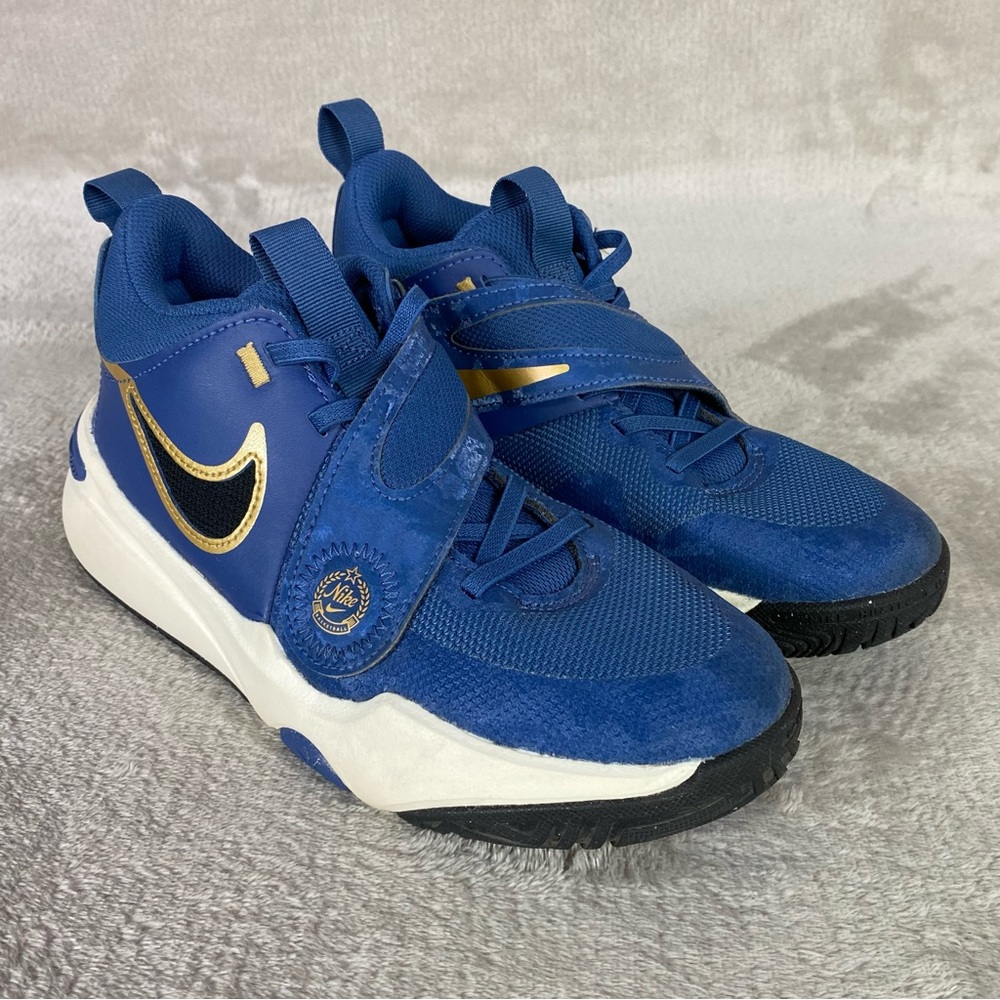 Nike Team Hustle D11 Shoes Youth Size 4Y Blue Hook & Loop Basketball Sneakers